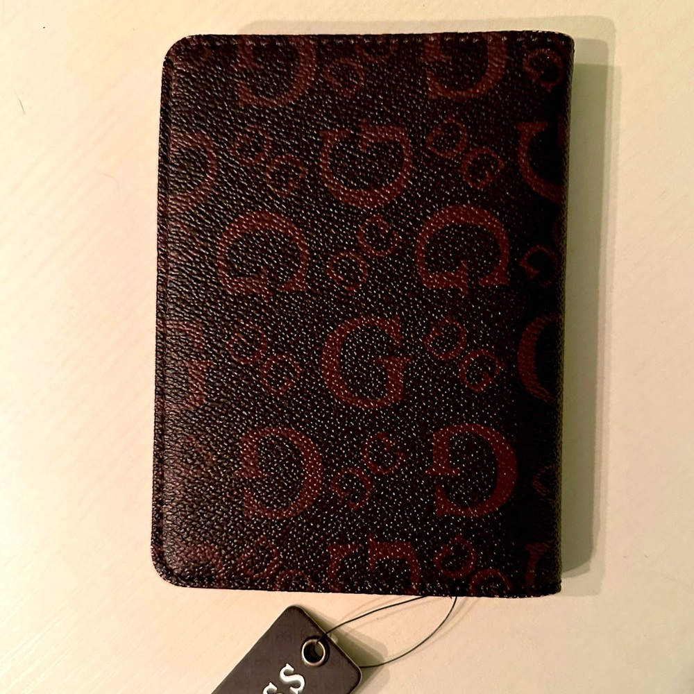 Brown GUESS logo Passport Holder NWT - Picture 3 of 6